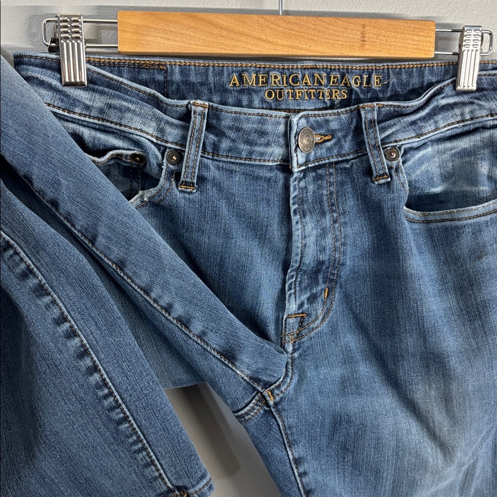 American Eagle jeans Men's Light Blue slim 360° Extreme Flex Jeans - Picture 8 of 12
